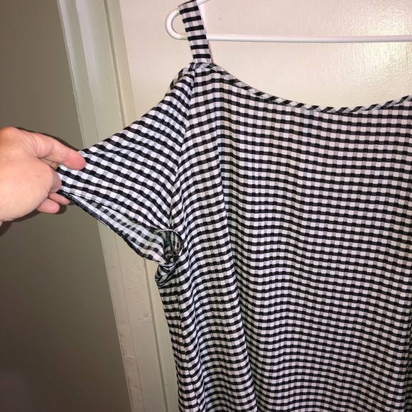 Denver Hayes 2XL  Black and White blousy top-straps with open shoulders-like new - Picture 4 of 5